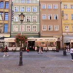 Rynek Market Square Tectum 아파트 *